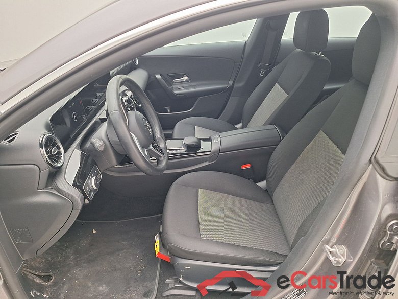 Mercedes, CLA-Class SB '19, Mercedes-Benz CLA Shooting Brake CLA 180 d Busines #3