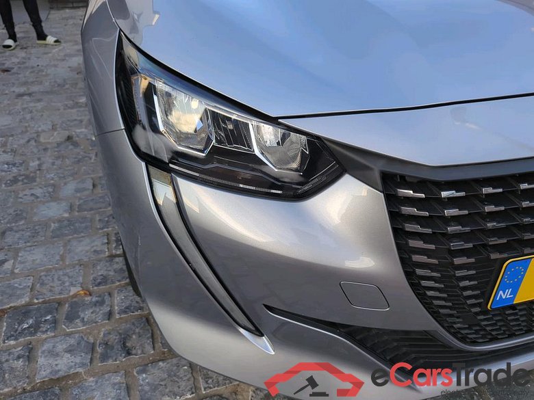 PEUGEOT 208 55 kW #4