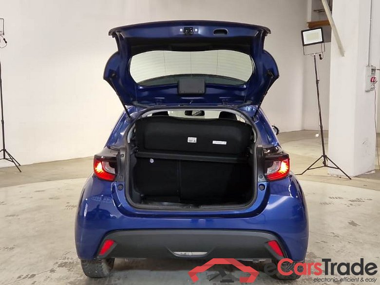 TOYOTA YARIS / 2020 / 5P / BERLINA HYBRID BUSINESS MY20 #5