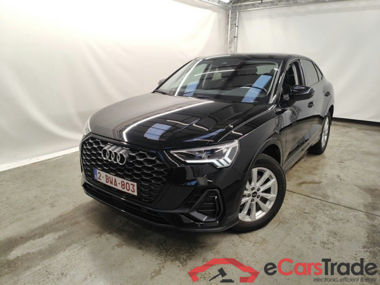 Audi Q3 Sportback 45 TFSI e S tronic Attraction 5d #1