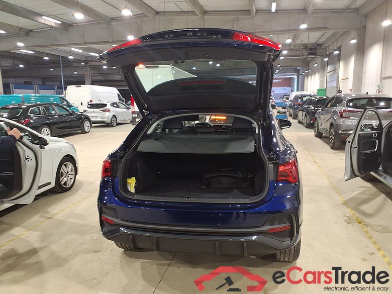 AUDI Q3 Sportback 1.4 45 TFSI E S TRONIC #3