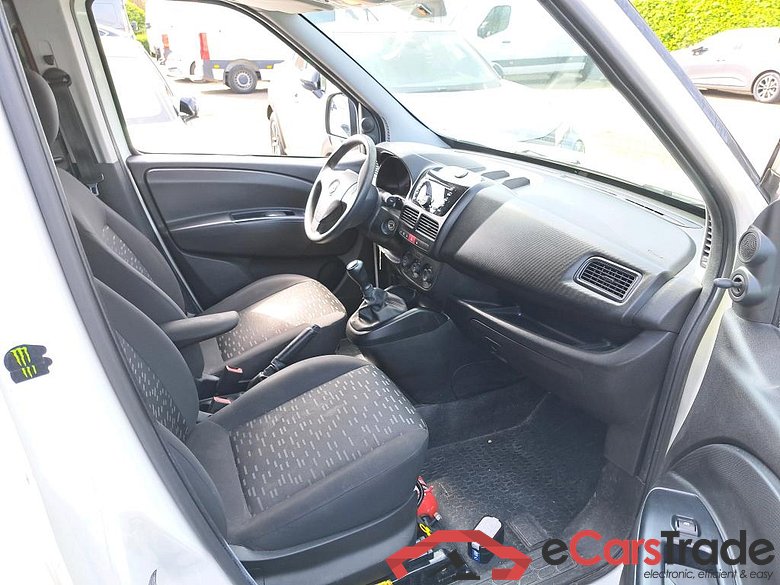 OPEL - OPE COMBO CDTI 90PK Pack Business Premium L1 With Airco #3