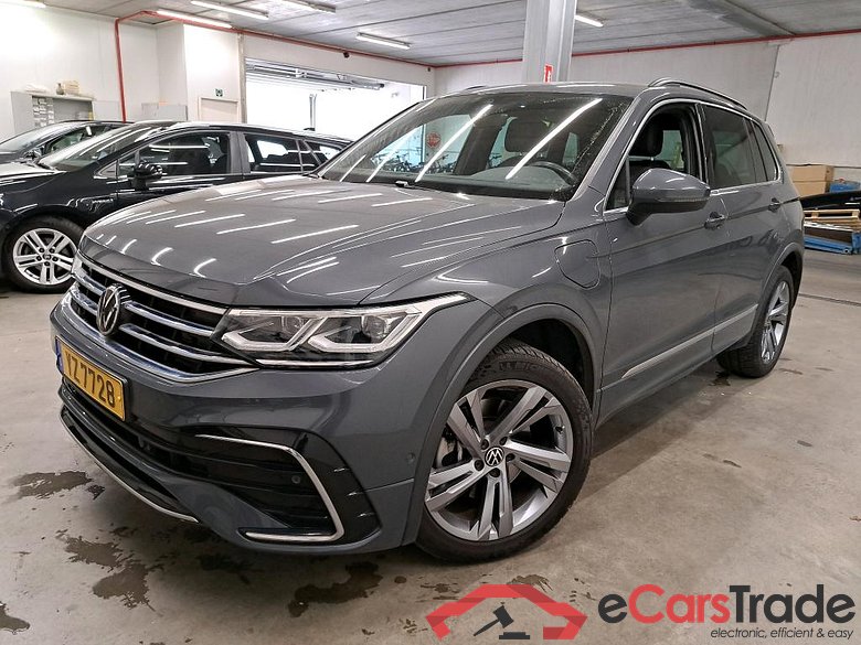 VOLKSWAGEN - VW  TIGUAN TSI PHEV 245PK DSG6 R-Line With Nav Discover Media & MAtrix LED & Rear Camera * HYBRID * #1
