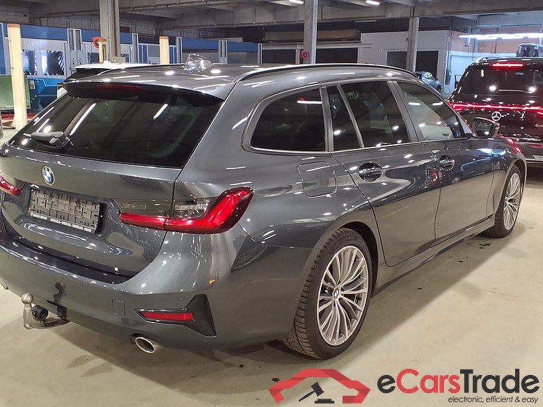 BMW 3 SERIES TOURING 2.0 318DA (110KW) TOURING #4