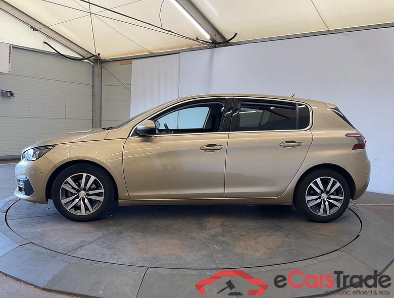 PEUGEOT 308 1.2 PureTech Allure #2