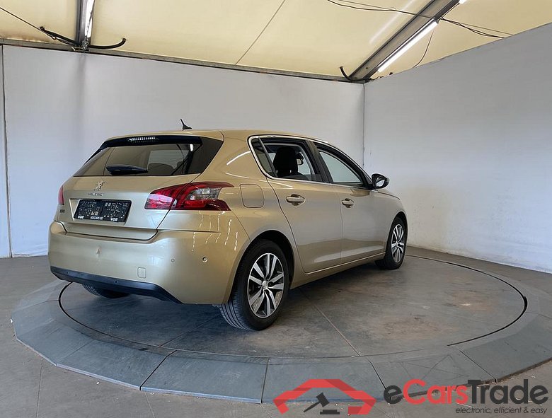 PEUGEOT 308 1.2 PureTech Allure #4