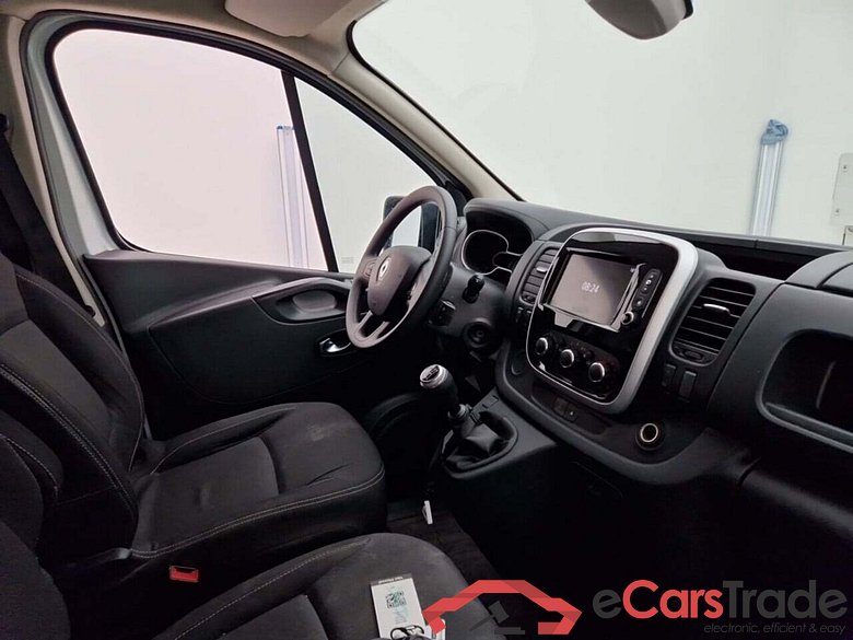 RENAULT TRAFIC 2.0 ENERGY BLUE DCI GRAND CONF #3