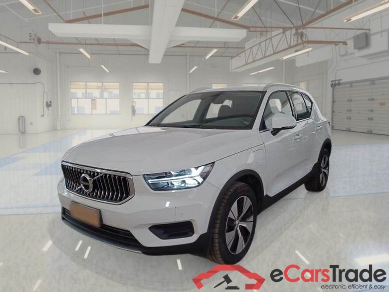 VOLVO XC40 / 2017 / 5P / SUV T4 PLUG-IN HYBRID AUTO RECH INSCRIP EXPR