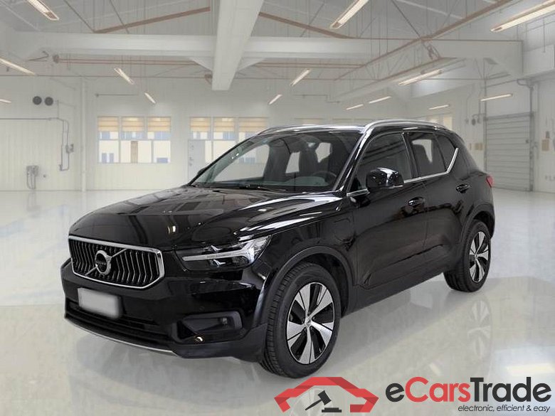 VOLVO XC40 / 2017 / 5P / SUV T5 PLUG-IN HYBRID AUTO RECH INSCRIP EXPR #1