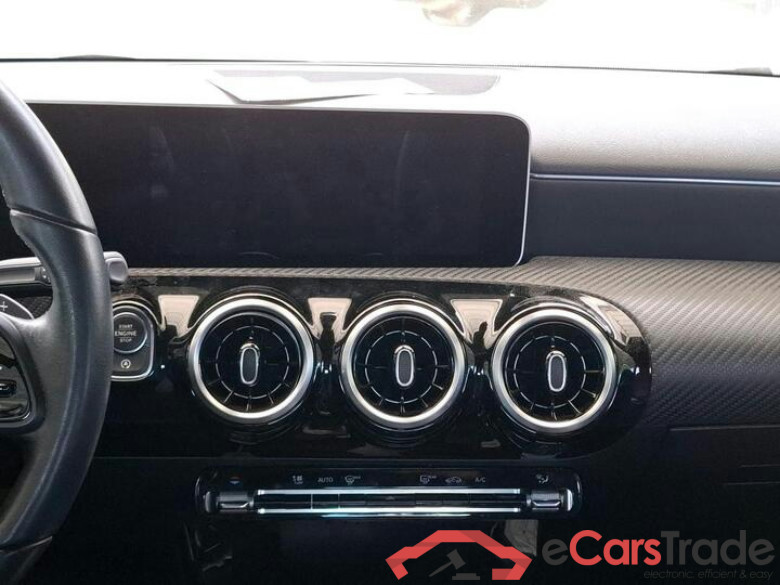 Mercedes A 180 Aut. LED-Xenon Widescreen Navi Sport-Leather KeylessGo Camera Klima PDC ... #6