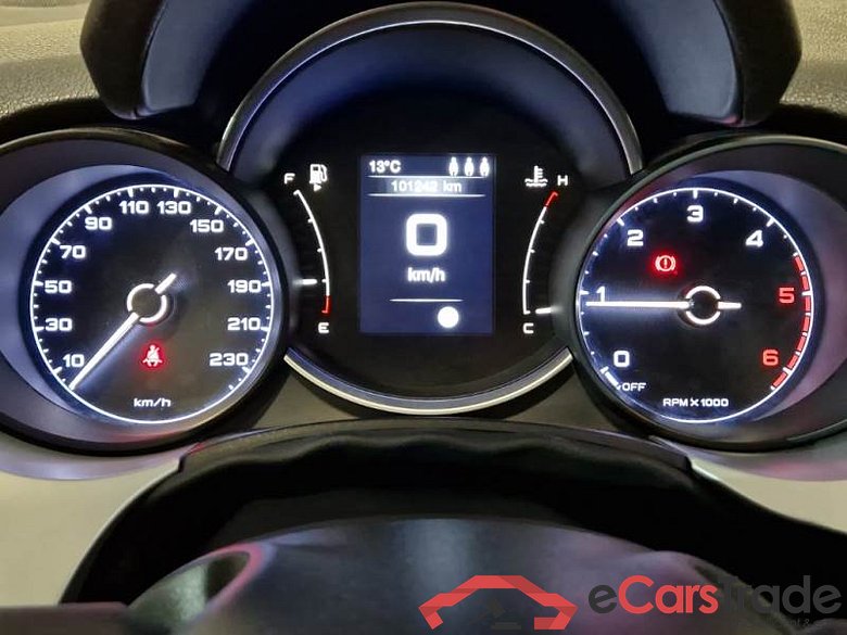 FIAT 500X / 2018 / 5P / CROSSOVER 1.3 MJET 95CV E6D CONNECT #4