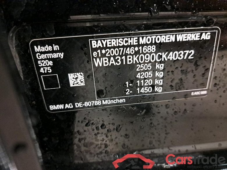 BMW - BMW 5 BERLINE 520e 204PK Business Edition With Dakota Heated Seats & Parking Assistant & Towing Hook * HYBRID * #6