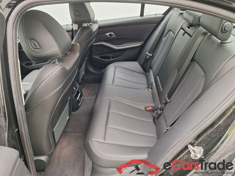 BMW, 3-serie '18, BMW 3 Reeks Berline 316dA (90 kW) 4d #4