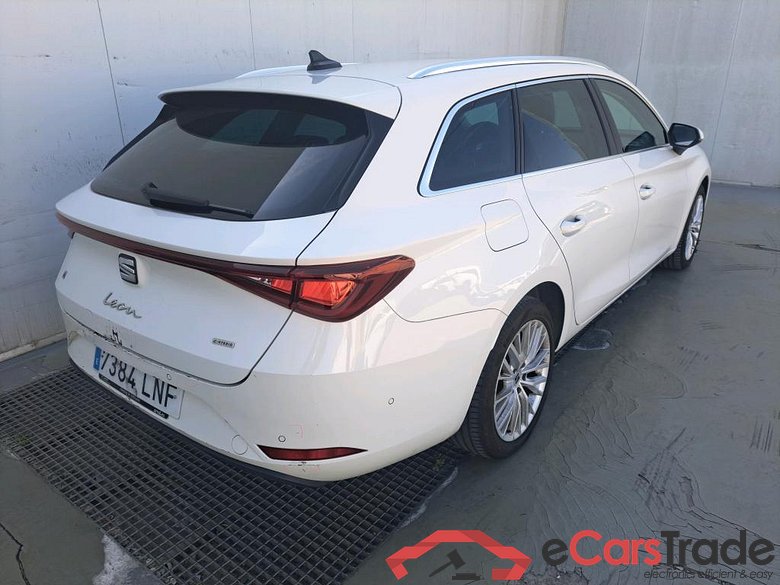 SEAT Nuevo León / 2020 / 5P / familiar SP 1.4 e-Hybrid DSG S&S Xcellence Go L #2