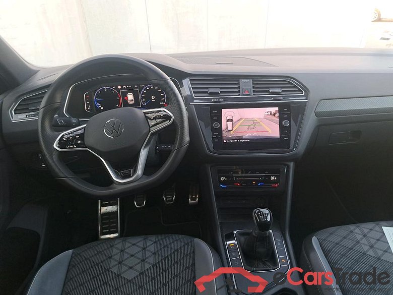 VOLKSWAGEN Tiguan / 2020 / 5P / todoterreno R-Line 2.0 TDI 110kW (150CV) #3