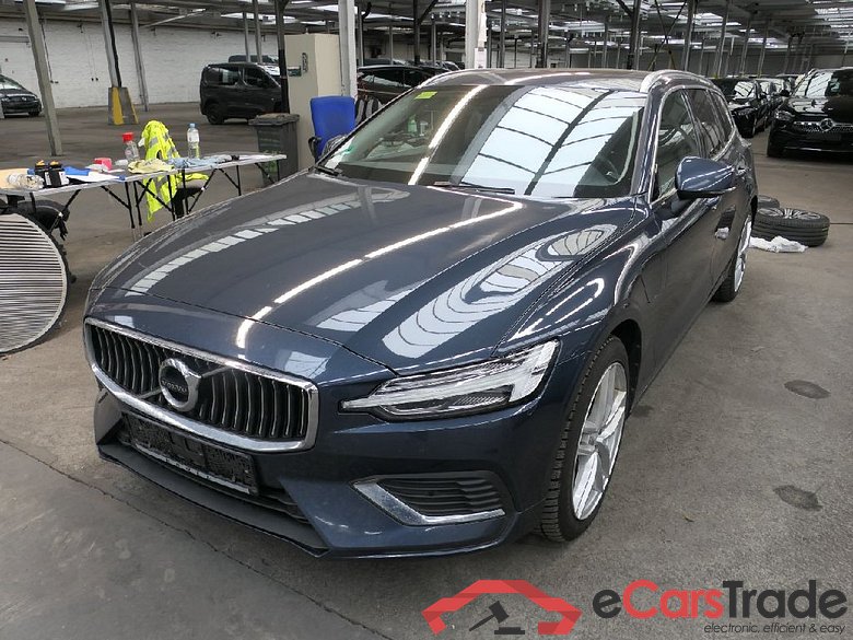 V60 Kombi Core Recharge Plug-In Hybrid AWD 2.0 T6 293KW AT8 E6d
