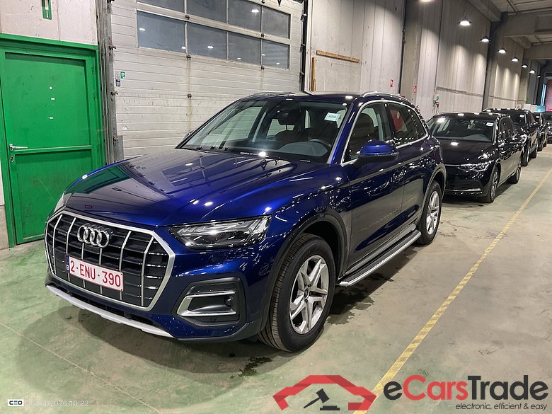 AUDI Q5 2.0 40 TDI S TRONIC QUATTRO B. ED. ADV
