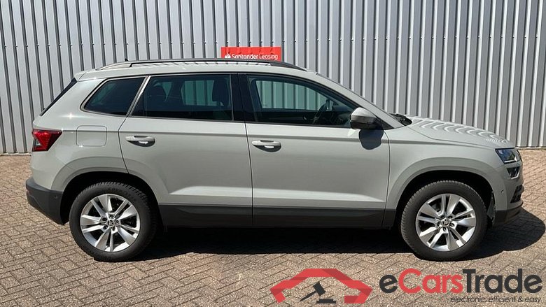 SKODA Karoq 1.0tsi greentech business edition 81kW  #6