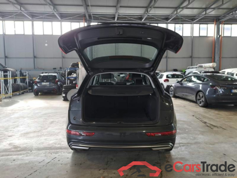 AUDI Q5 / 2020 / 5P / SUV 35 TDI BUSINESS S TRONIC #5