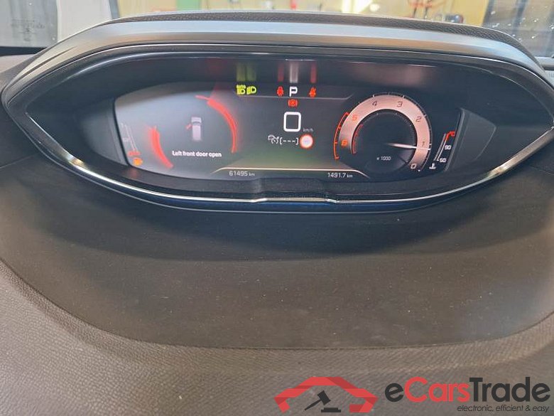 PEUGEOT 3008 / 2020 / 5P / SUV BLUEHDI 130 SeS EAT8 GT AUT. #4