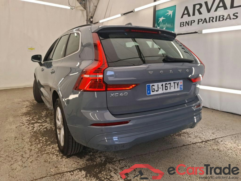 VOLVO XC60 5p SUV B4 AWD 197 Geartro 8 Momentum #2