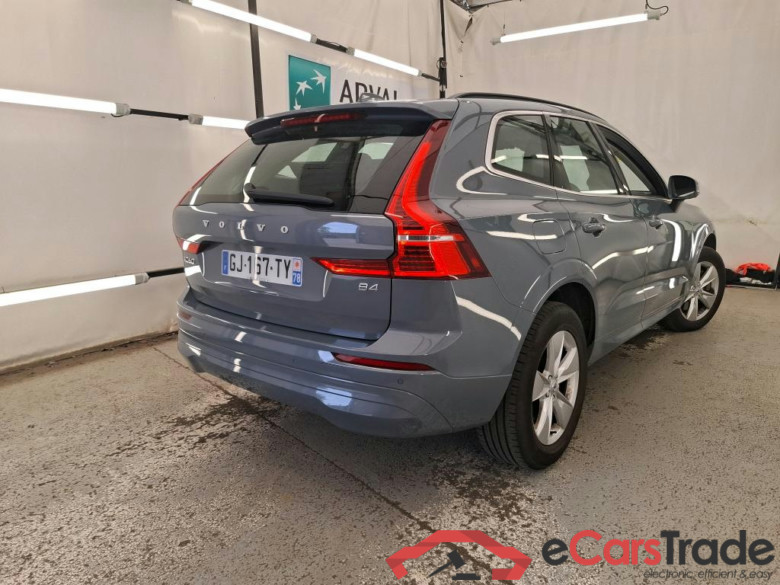 VOLVO XC60 5p SUV B4 AWD 197 Geartro 8 Momentum #3