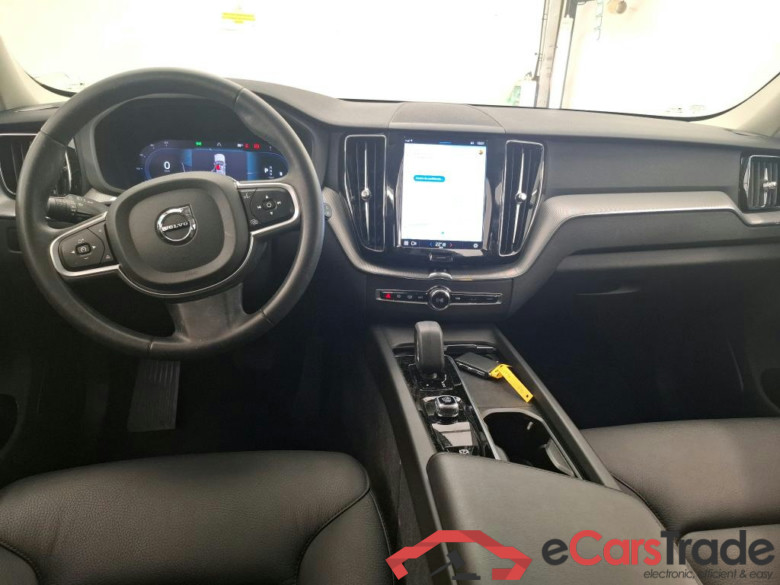 VOLVO XC60 5p SUV B4 AWD 197 Geartro 8 Momentum #5
