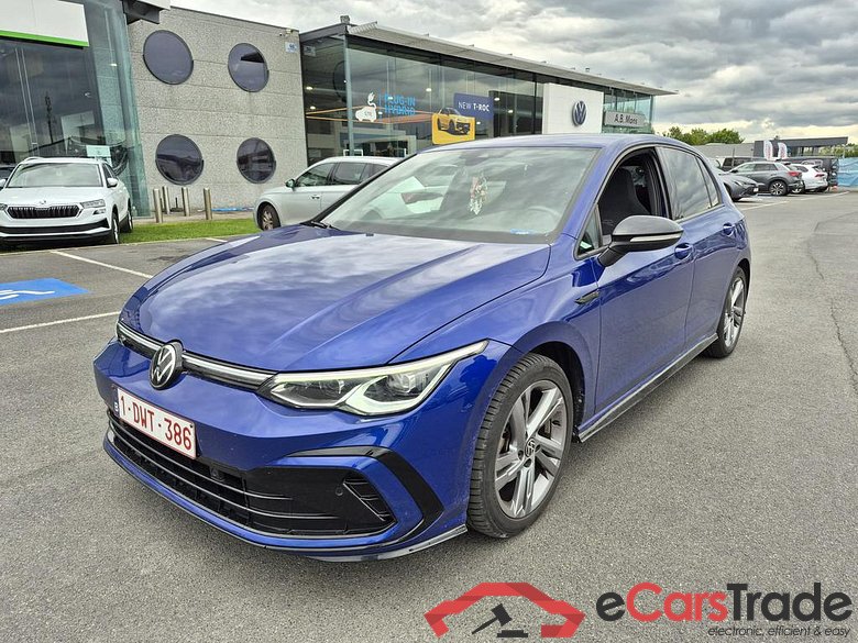 VOLKSWAGEN Golf VIII Golf R-Line Business Premium 1.5 TSI 96 kW (130 ch) 6 vitesses manuel