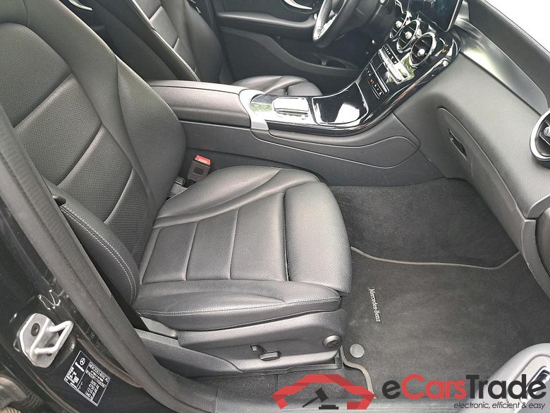 MERCEDES - MER GLC 300 de 4MATIC 306PK DCT Business Solution & Driver Assistance Plus & Pano Roof    * HYBRID * #3