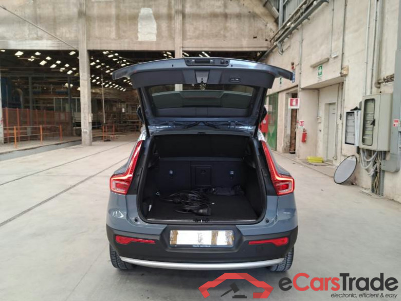 VOLVO XC40 / 2021 / 5P / SUV T5 RECHARGE PLUG-IN AUTO PLUS BRIGHT #5
