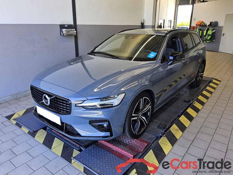 Volvo V60 Kombi (2018->) DE - Kb5 B5 (Benzin) AWD EU6d, Plus Dark Mild-Hybrid, 2021 - 2022