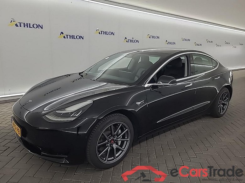 Tesla Model 3 Standard Range Plus RWD 4D 225kW