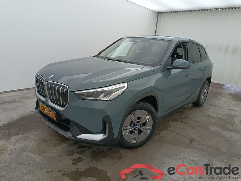 BMW iX1 xDrive30 (200kW) 5d #1