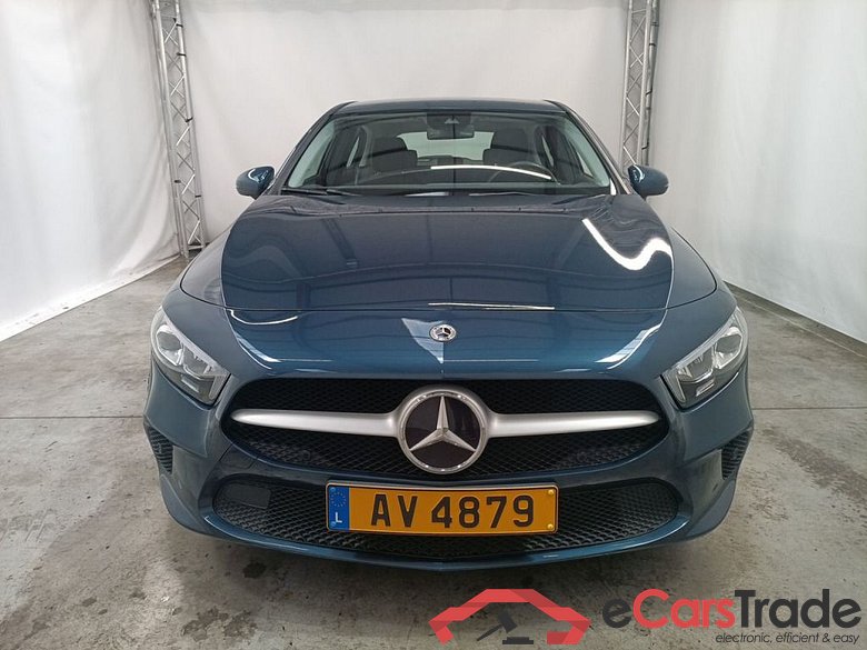 MERCEDES CLASSE A DIESEL (W177) A 180 d 116 Business Solution Essential 5d #5