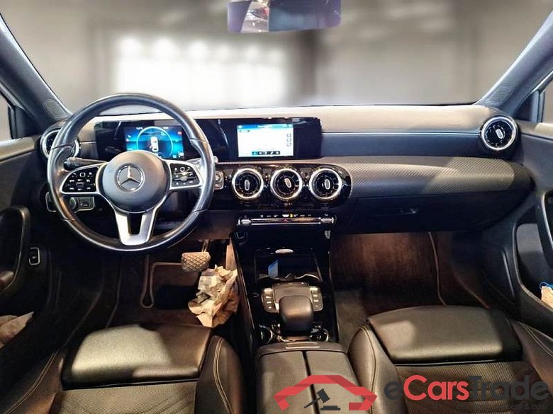 MERCEDES-BENZ CLASSE A / 2018 / 4P / BERLINA A 180 D AUTOMATIC BUSINESS #3