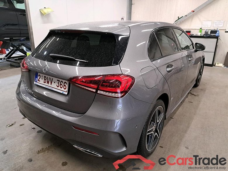 Mercedes A 250e Plug-In Hybrid AMG Night Aut. LED-Xenon Widescreen Ambient Navi 1/2 Sport-Leather-Alcantara KeylessGo Camera Klima PDC ... #2
