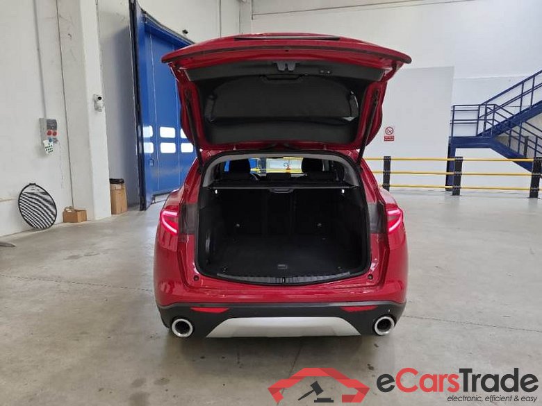 ALFA ROMEO STELVIO / 2017 / 5P / SUV 2.2 TURBO DIESEL 160CV BUSINESS AT8 RWD #5