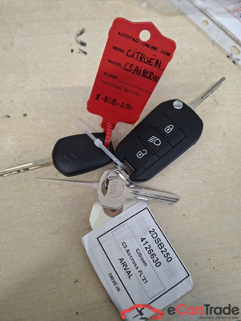 Citroën C3 Aircross 1.2 PureTech 110 S&S MAN6 Shine 5d #5