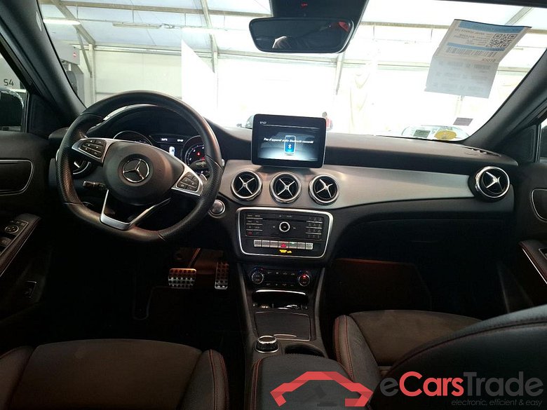 MERCEDES-BENZ Classe GLA 5p SUV GLA 200 d Fascination BVA7 #5