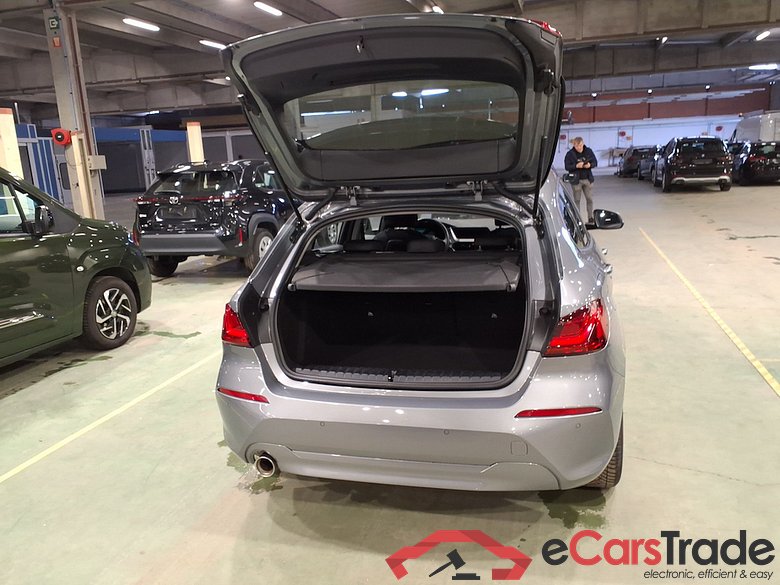 BMW 1 SERIES HATCH 1.5 116I (80KW) #3