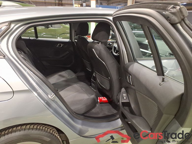 BMW 1 SERIES HATCH 1.5 116I (80KW) #5