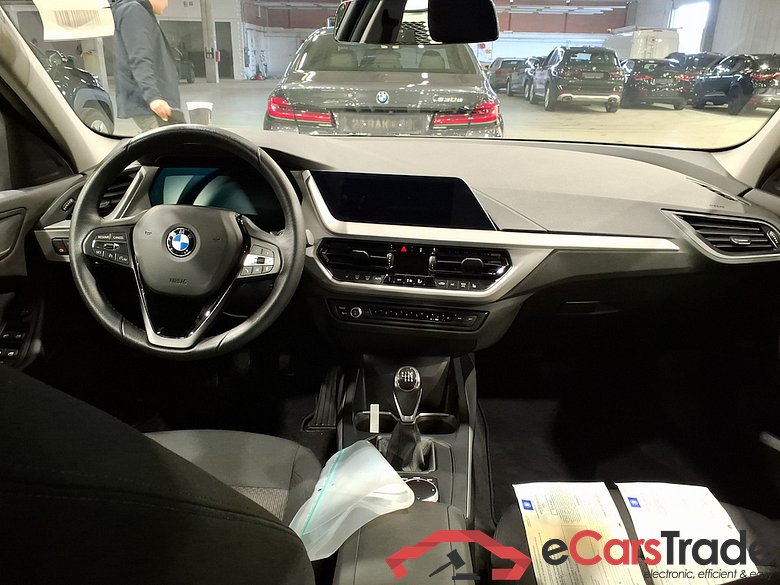 BMW 1 SERIES HATCH 1.5 116I (80KW) #6