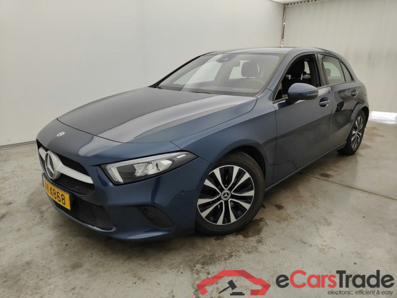 MERCEDES CLASSE A DIESEL (W177) A 180 d 116 Business Solution Essential 5d #1