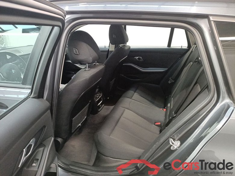 BMW 3 Reeks Touring 318dA (100 kW) 5d #3