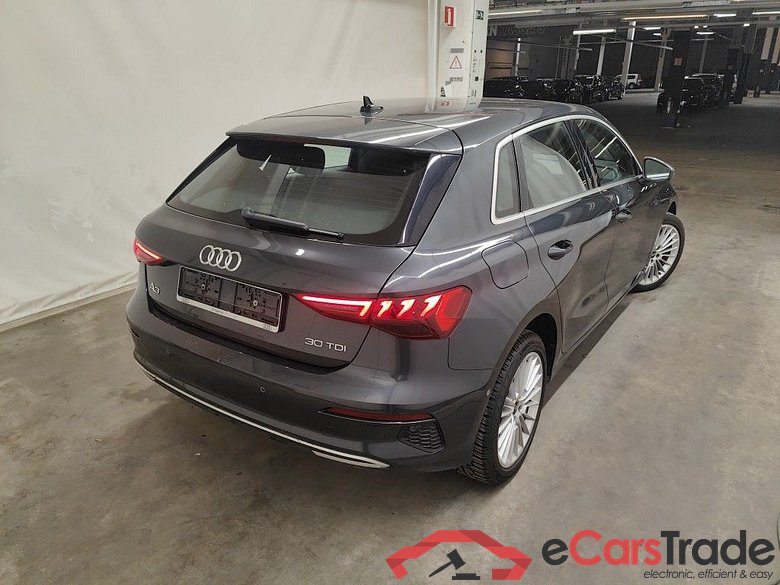 Audi A3 Sportback 2.0 30 TDi 85kW Advanced 5d #2