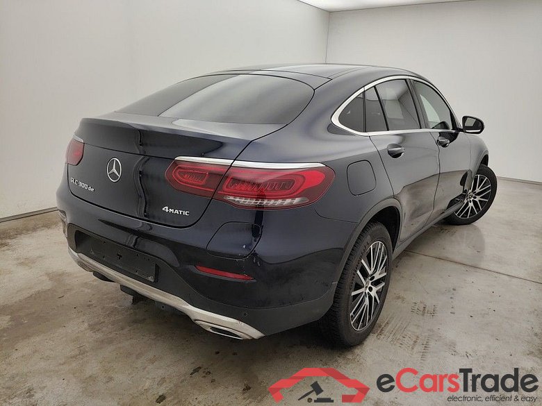 Mercedes-Benz GLC Coupé GLC 300 de Business Solution 4MATIC 5d #2