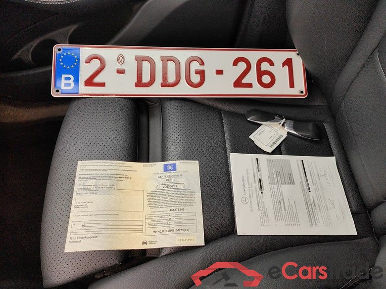 Mercedes-Benz GLC Coupé GLC 300 de Business Solution 4MATIC 5d #4