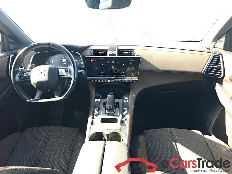 DS DS 7 Crossback / 2017 / 5P / todoterreno BlueHDi DE 96kW (130CV) Auto. CHIC (AC) #3