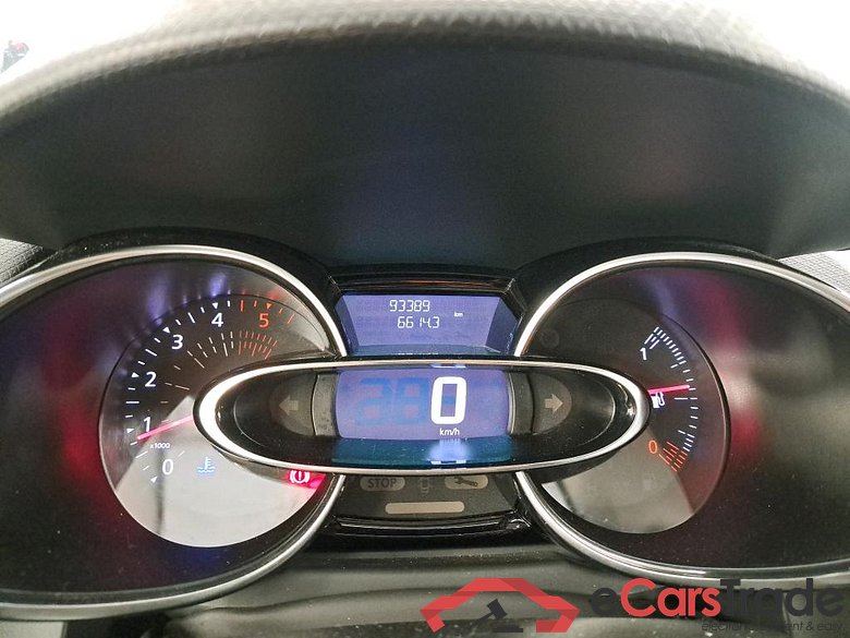 Clio IV Air MediaNav 1.5 dCi 75CV BVM5 E6 #6
