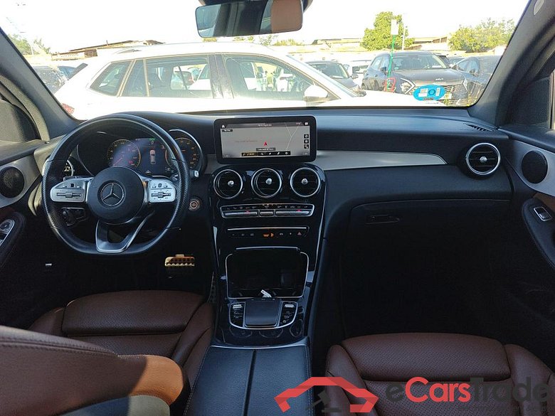 MERCEDES-BENZ GLC Coupé / 2019 / 5P / coupé GLC 300 de 4MATIC #3